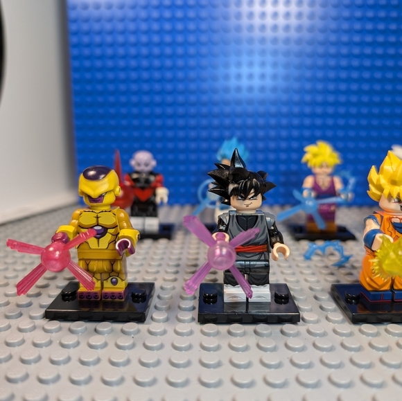 8 Minifigures- Dragon Ball Z Anime Building Block Toy Action Figures Goku Super - Picture 3 of 10
